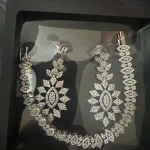 Elegant Silver Jewelry Set